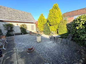 Photo 8- click for photo gallery